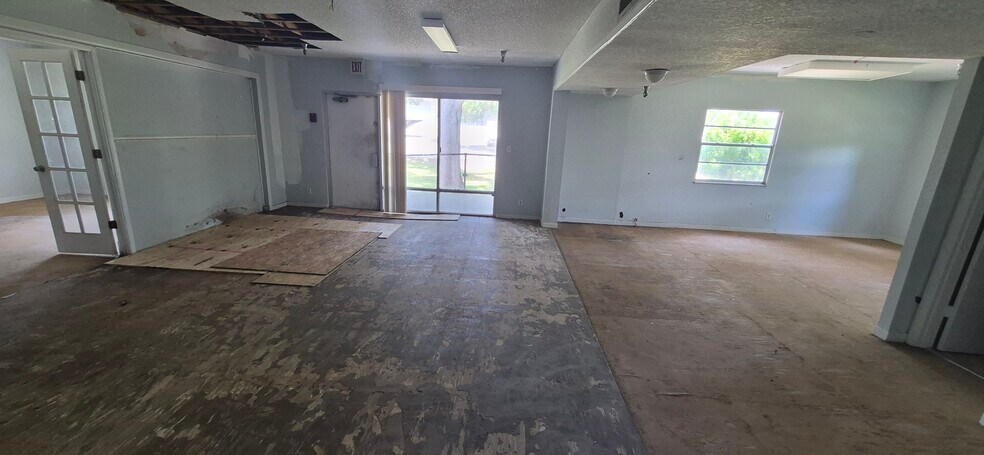 More Photos Of 7789 131st St, Seminole Office For Sale