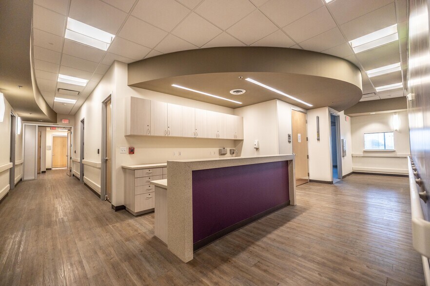 More Photos Of 736 N McQueen Rd, Gilbert Health Club For Lease