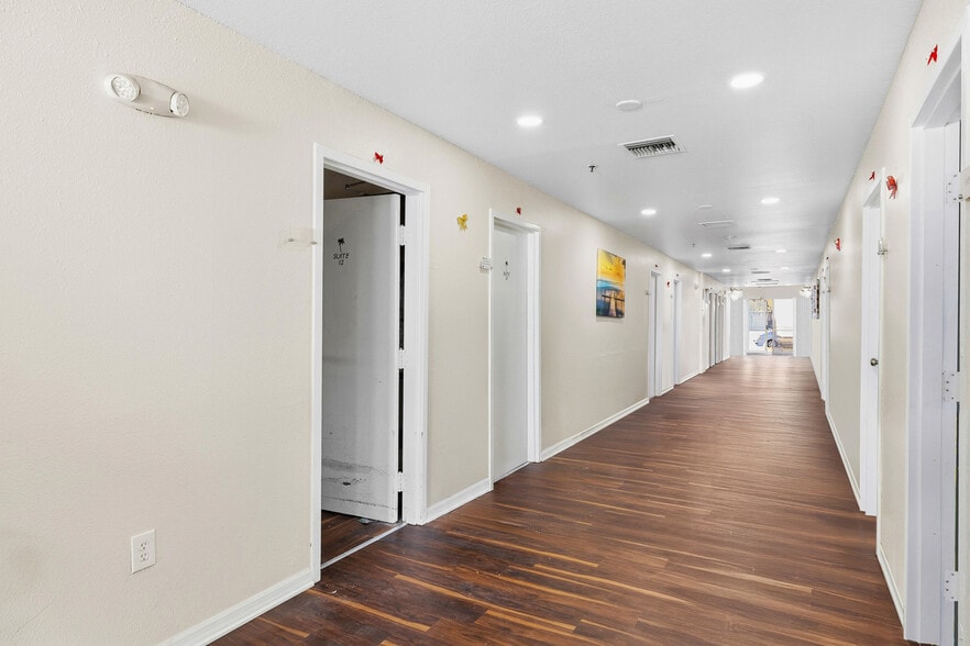 More Photos Of 820 15th St N, Saint Petersburg Assisted Living For Sale
