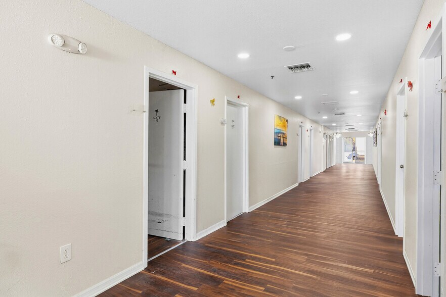 More Photos Of 820 15th St N, Saint Petersburg Assisted Living For Sale