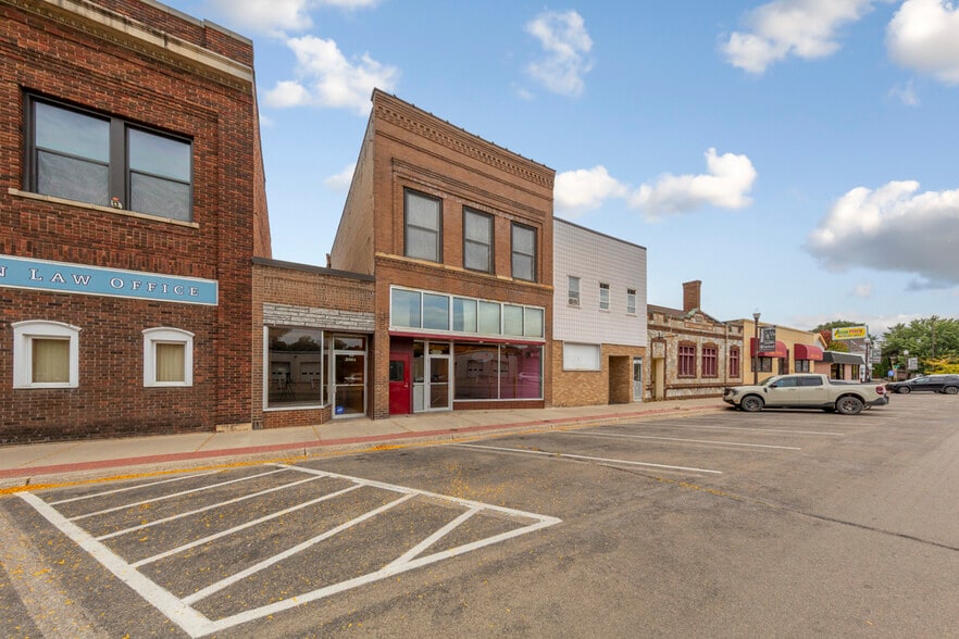 More Photos Of 508 Central Ave N, Faribault Storefront Retail Residential For Sale