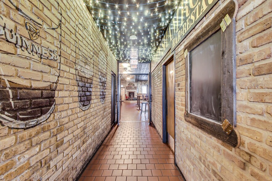 More Photos Of 2723 N Halsted St, Chicago Bar For Sale
