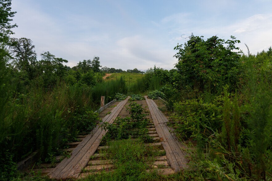 More Photos Of 2199 Roosterville Rd, Roopville Horse Stables For Sale