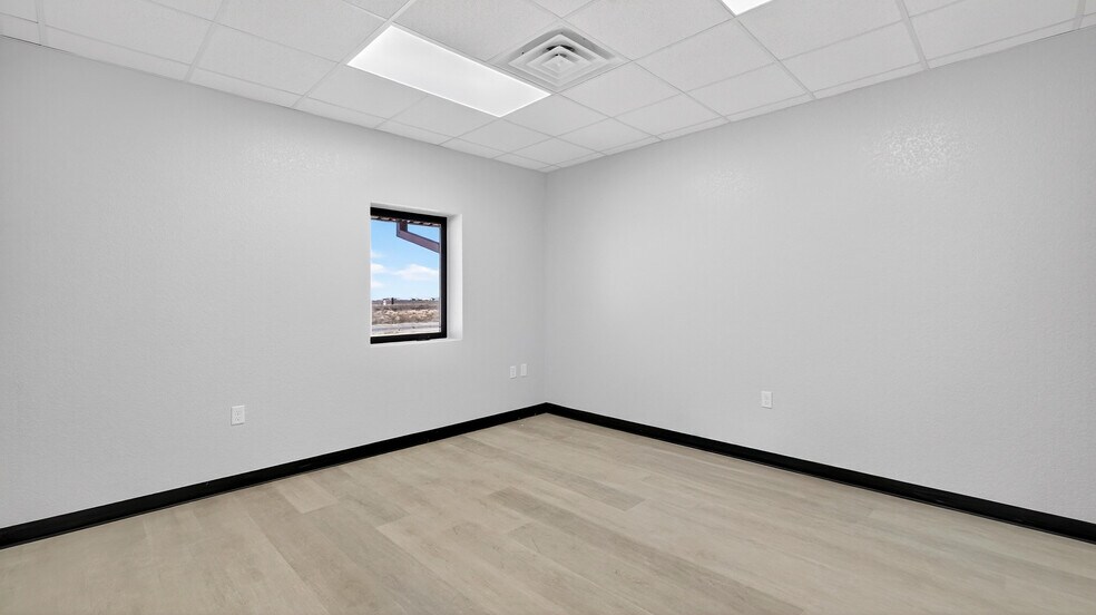 More Photos Of 16511 W Basin St, Odessa Industrial For Lease