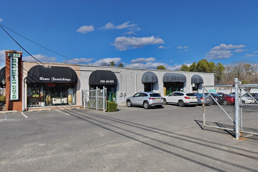 More Photos Of 1035 US Highway 9, Howell Storefront Retail Office For Lease