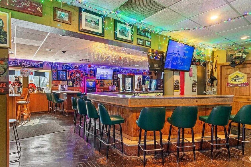 More Photos Of E3261 County Rd S, Casco Sports And Entertainment For Sale