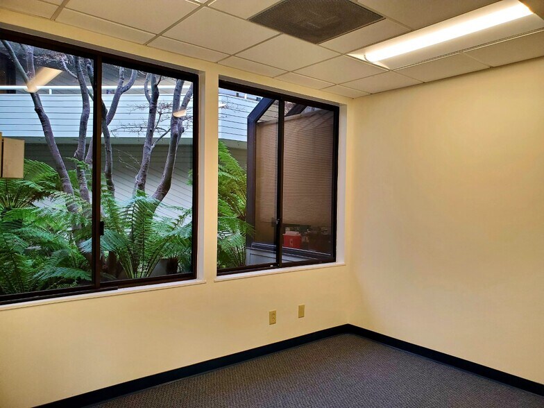 More Photos Of 300 Tamal Plz, Corte Madera Office Residential For Lease