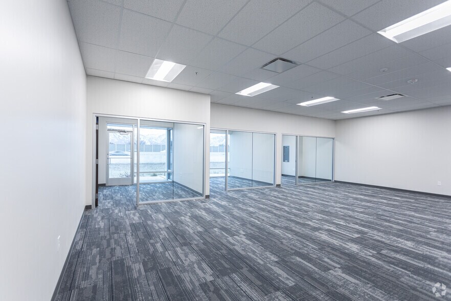 More Photos Of Interstate 215 at 2700 West, Salt Lake City Unknown For Lease