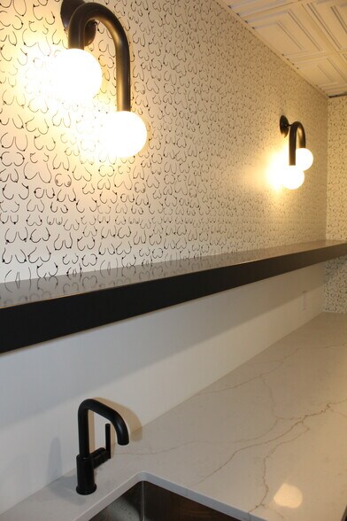 More Photos Of 117 W Main St, Coldwater Office For Lease