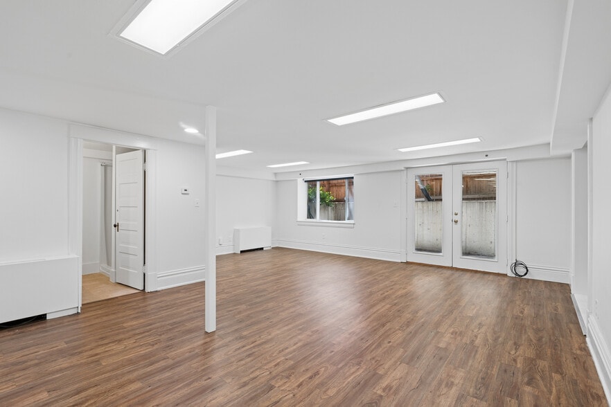 More Photos Of 2033 11th St, Boulder Office For Sale
