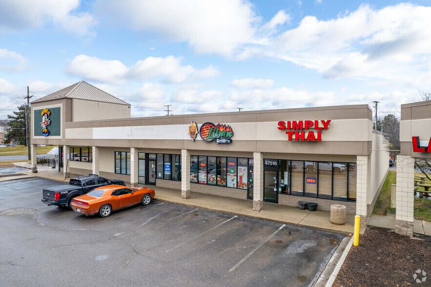 More Photos Of 47300-47528 Pontiac Trl, Wixom Unknown For Lease