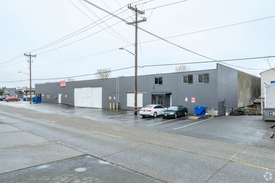 More Photos Of 2600 W Commodore Way, Seattle Manufacturing For Lease