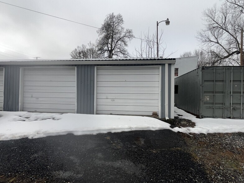 Primary Photo Of 214 Front St, New Cumberland Self Storage For Lease
