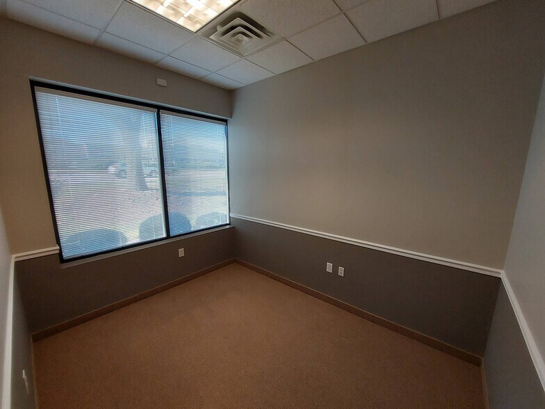 More Photos Of 4210 N Roxboro St, Durham Office For Lease