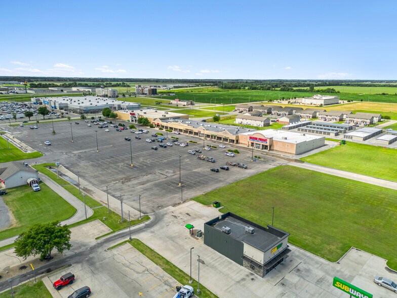 Primary Photo Of 1209 S Main St, Sikeston General Retail For Sale