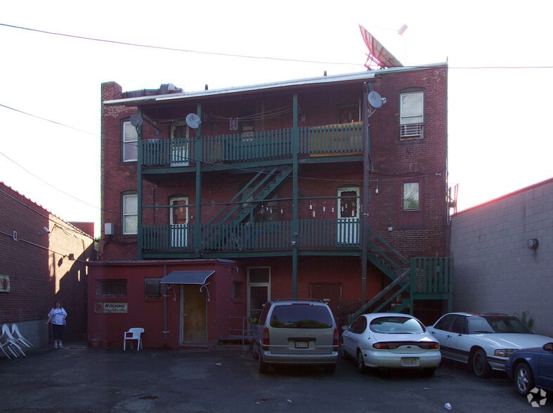 More Photos Of 570-574 Main St, Springfield Apartments For Sale