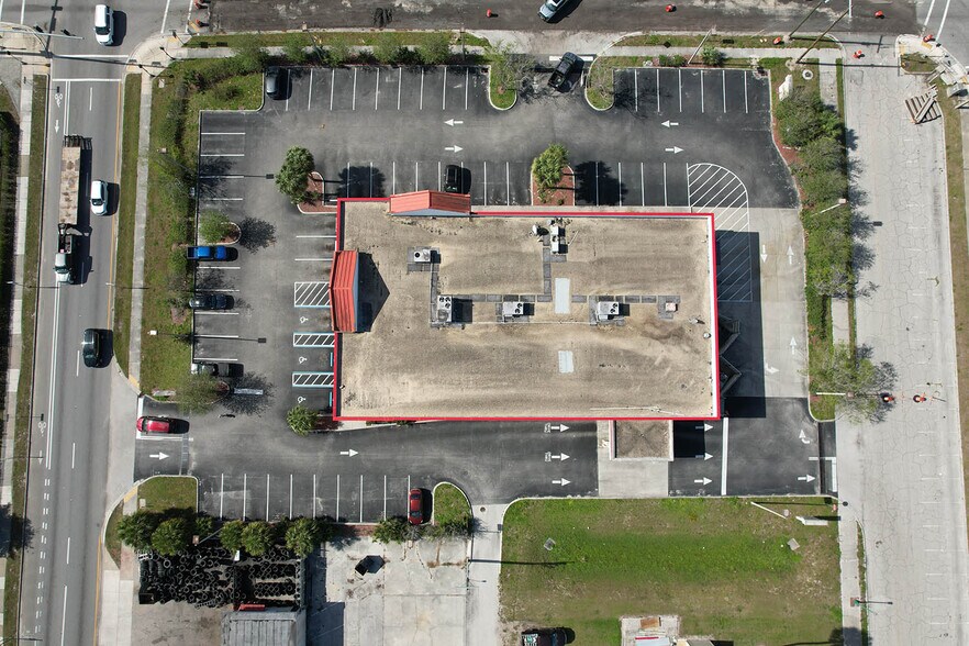 More Photos Of 24 S Brevard Ave, Arcadia Drugstore For Sale