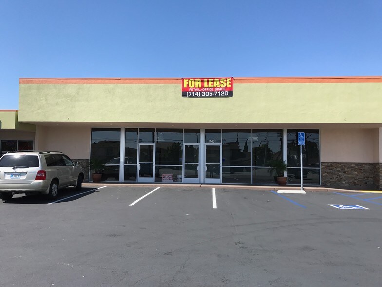 More Photos Of 6921 Cerritos Ave, Stanton Storefront Retail Office For Lease