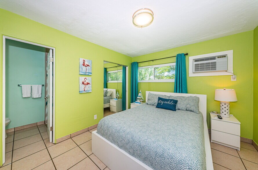 More Photos Of 12100 Gulf Blvd, Treasure Island Hotel For Sale