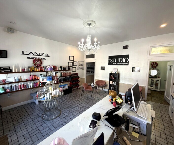 More Photos Of 106 East St, Hutto Office For Lease