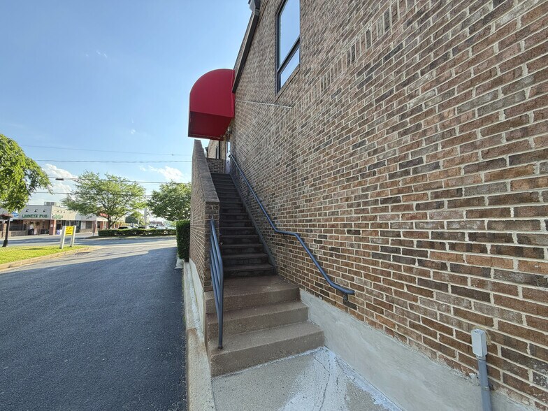 More Photos Of 303-309 S Main St, Bel Air Office For Lease