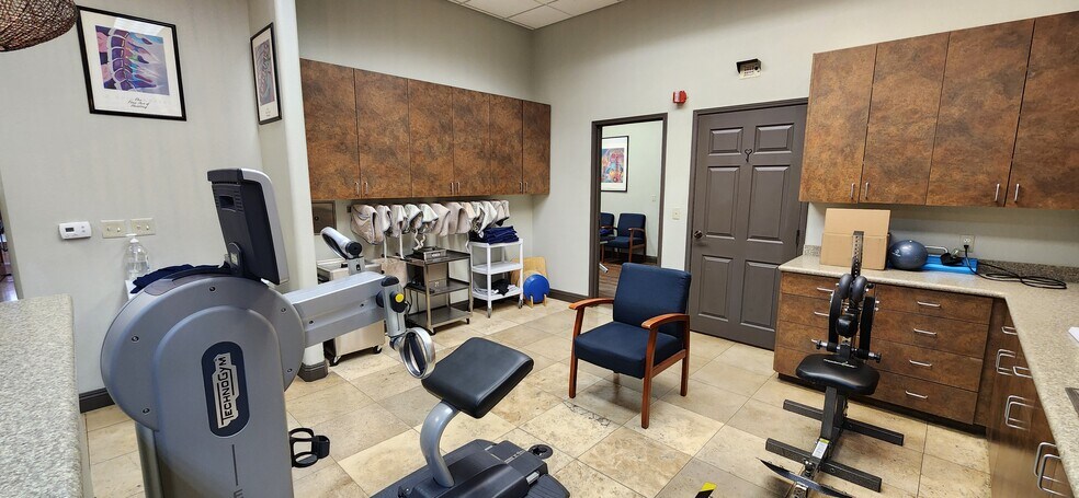 More Photos Of 2050 Mariner Dr, Las Vegas Medical For Sale