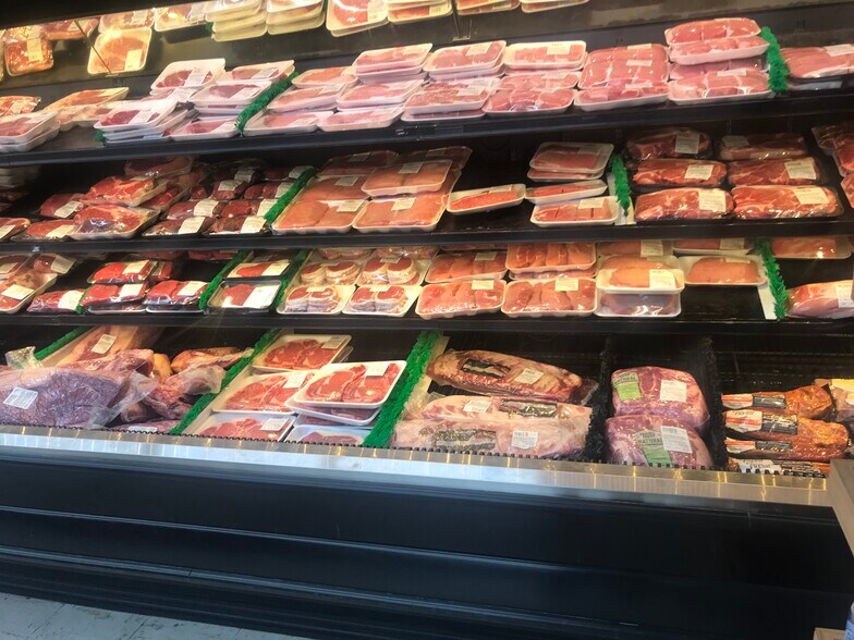 More Photos Of 25817 State Hwy 64, Pittsburg Supermarket For Sale