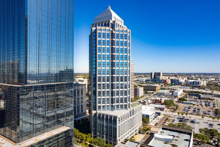 More Photos Of 401 E Jackson St, Tampa Office For Lease