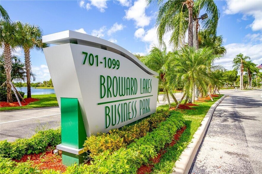 More Photos Of 1007 Shotgun Rd, Sunrise Office For Sale