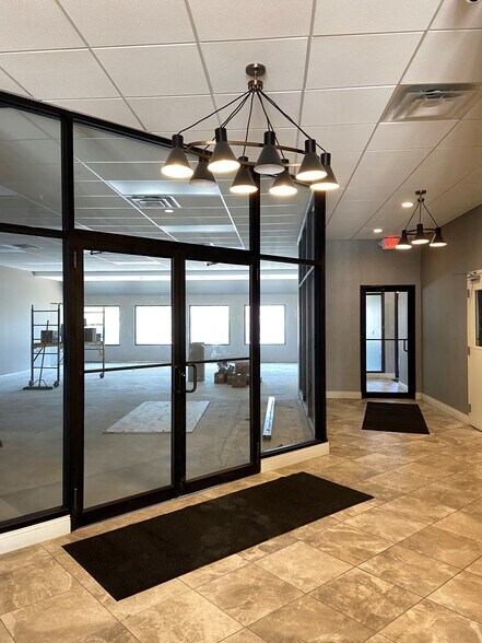 More Photos Of 1 Berea Commons, Berea Office For Lease