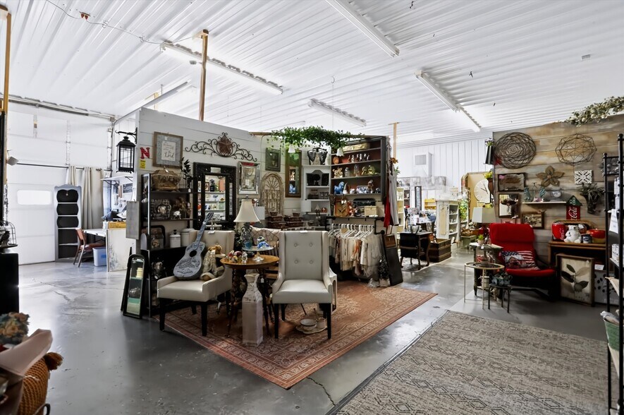 More Photos Of 291 E Two Cent Rd, Bargersville Warehouse For Sale
