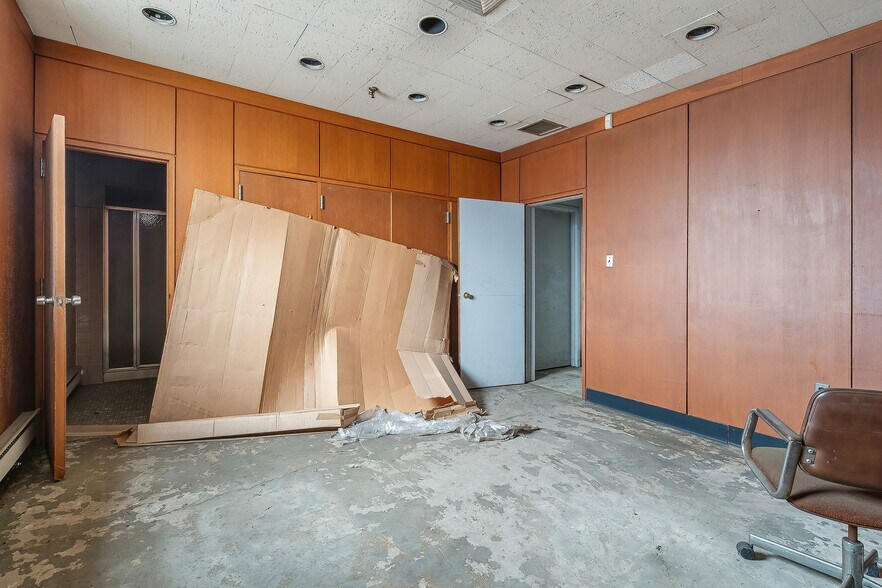 More Photos Of 232 Division St, Kingston Warehouse For Lease