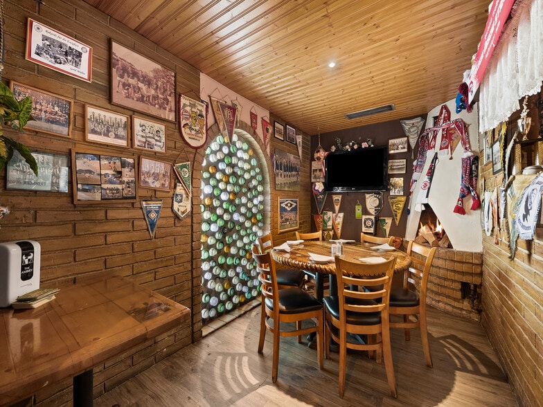 More Photos Of 3016 E Commercial Blvd, Fort Lauderdale Restaurant For Sale