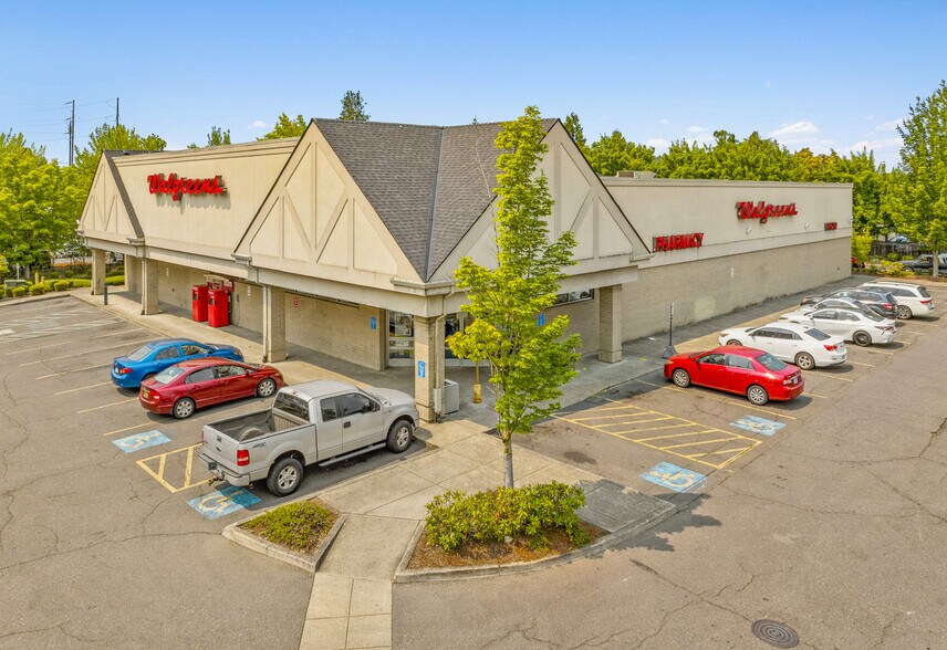 More Photos Of 4325 SE 82nd Ave, Portland Drugstore For Sale