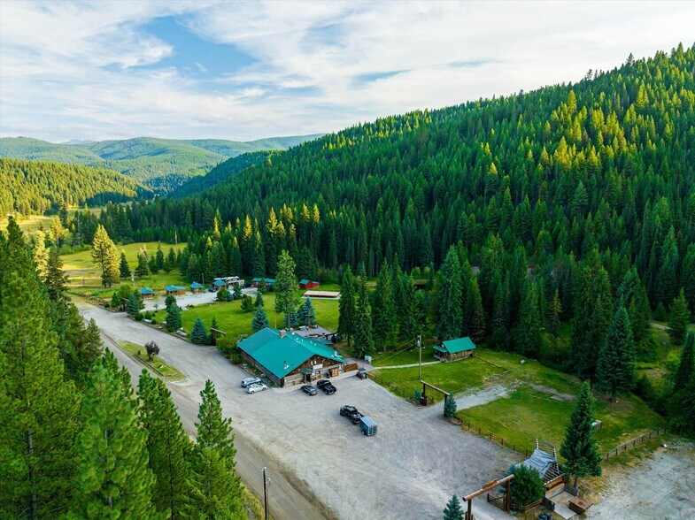 More Photos Of 7000 Graves Creek Rd, Lolo Bar For Sale