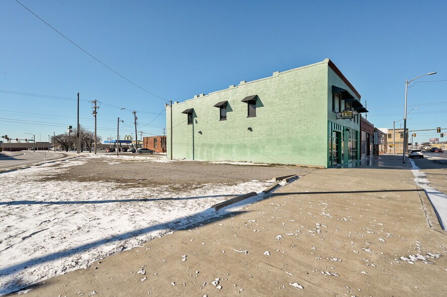 More Photos Of 1008 W Main St, Oklahoma City Office For Lease