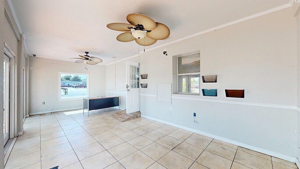 More Photos Of 1944 Aurora Rd, Melbourne General Retail For Sale