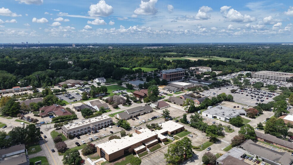 More Photos Of 7423 Picardy Ave, Baton Rouge Medical For Lease