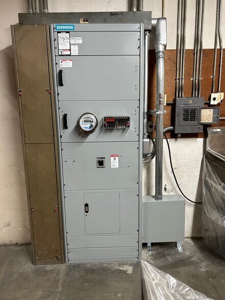 More Photos Of 333 E Valley Blvd, Colton Freestanding For Sale