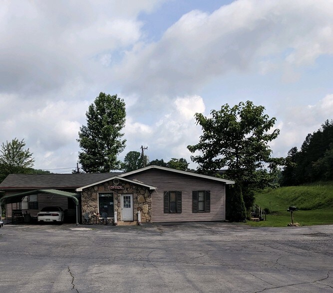 More Photos Of 699 Centerville Hwy, Hohenwald Hotel For Sale