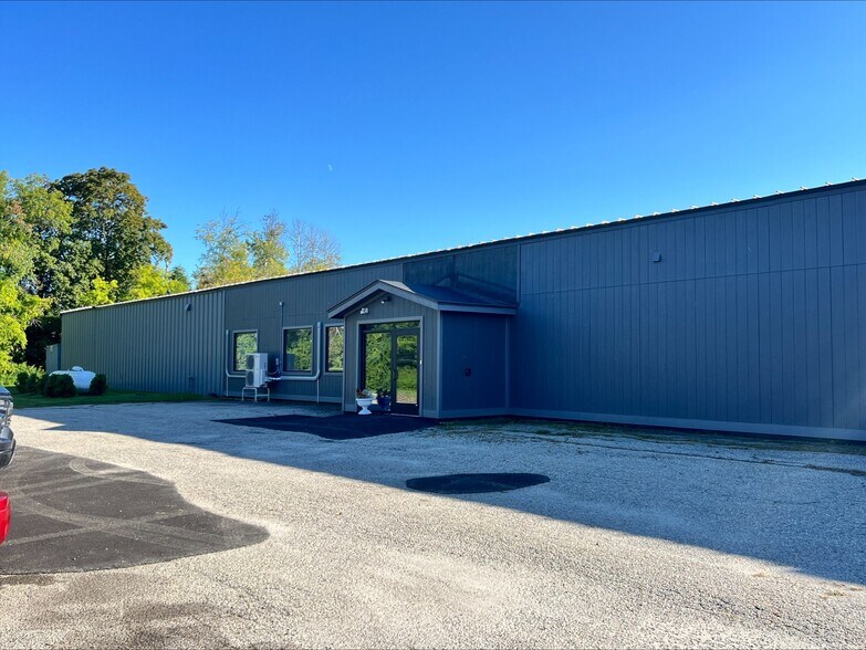 Primary Photo Of 123 Park St, Rutland Manufacturing For Sale