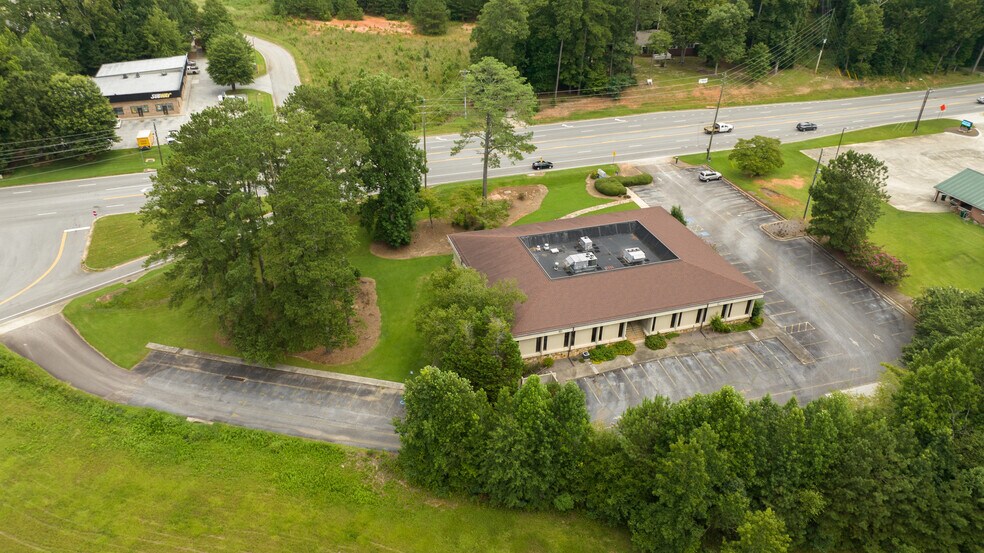 More Photos Of 1330 N Park St, Carrollton Medical For Lease