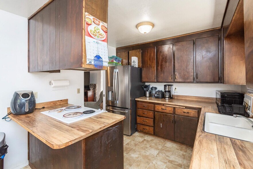 More Photos Of 1160 Forestwood Dr, Yuba City Apartments For Sale