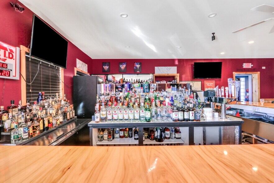 More Photos Of 2816 Route 120, Mchenry Restaurant For Sale