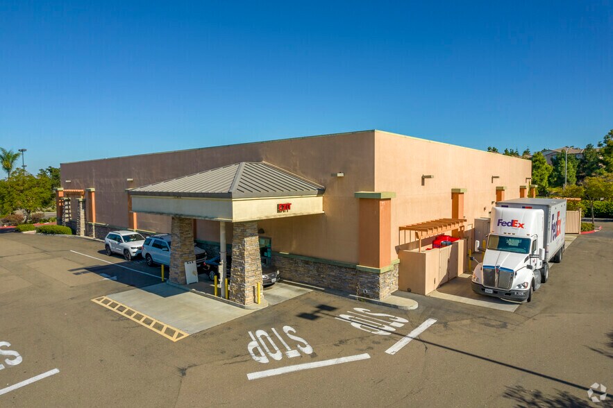 More Photos Of 1480 Eastlake Pky, Chula Vista Unknown For Lease