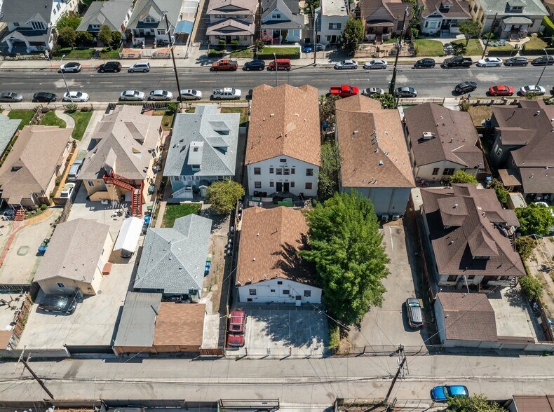 More Photos Of 445 S Chicago St, Los Angeles Apartments For Sale
