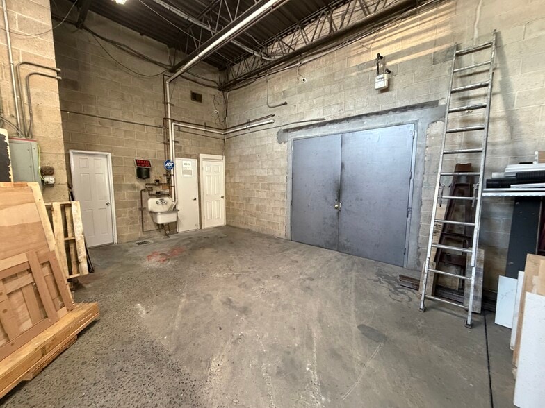 More Photos Of 50 Pine St, New Rochelle Manufacturing For Lease