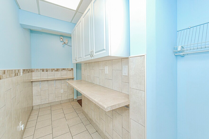 More Photos Of 2131 Richmond Rd, Staten Island Medical For Lease