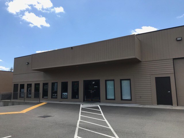 More Photos Of 4120-4122 River Rd N, Keizer Storefront Retail Office For Lease