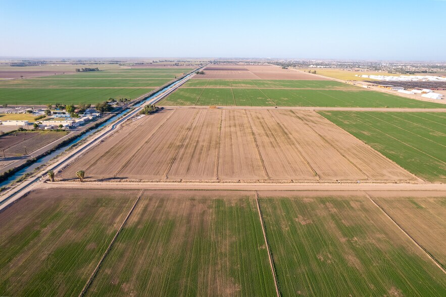 More Photos Of 697 W McCabe Rd, El Centro Land For Sale